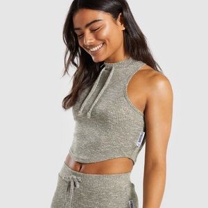 NWT! GYMSHARK! slounge crop top.